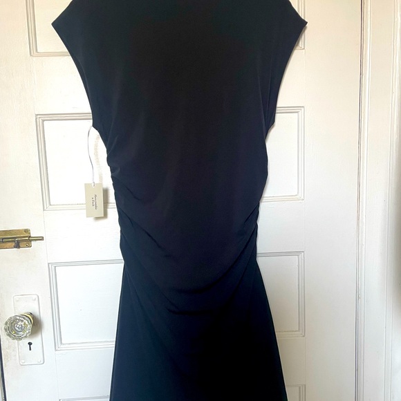 Short sleeve stretch mini dress - Picture 8 of 9